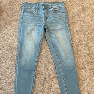 American Eagle light wash Jegging